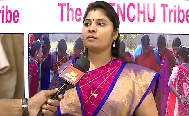 Deputy CM Pushpa Sreevani Fire On Nannapaneni Rajakumari - Sakshi