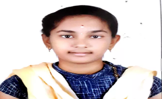 Girl Away From Home After Her Mother Warned Not To Use Tik Tok In Chittoor - Sakshi