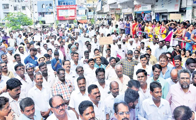 Joint Medak RTC Unions Threaten Strike At Any Moment - Sakshi