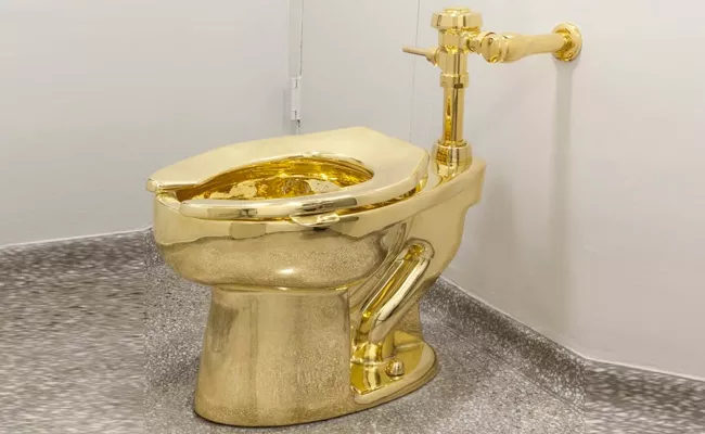 Gold Toilet At Blenheim Palace In London Theft After It Plumbled - Sakshi