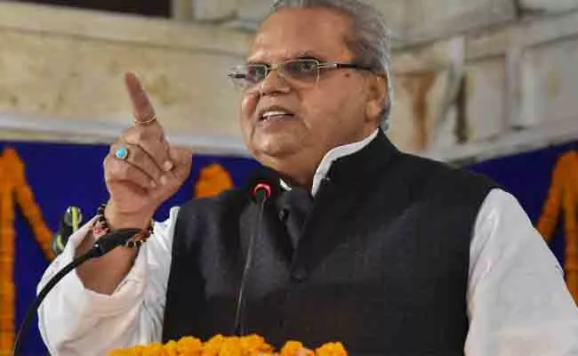 Jammu Kashmir Governor Satya Pal Malik Warning Terrorists - Sakshi