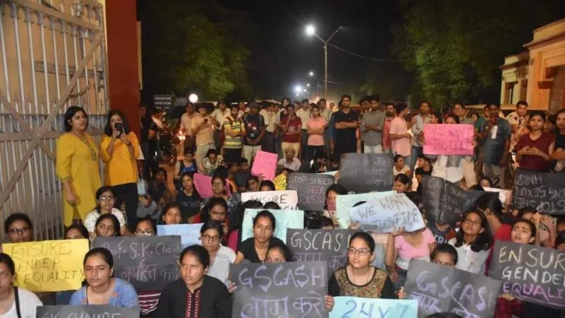 Varsity Officials Fires On BHU Professor Over Molestation Allegations - Sakshi