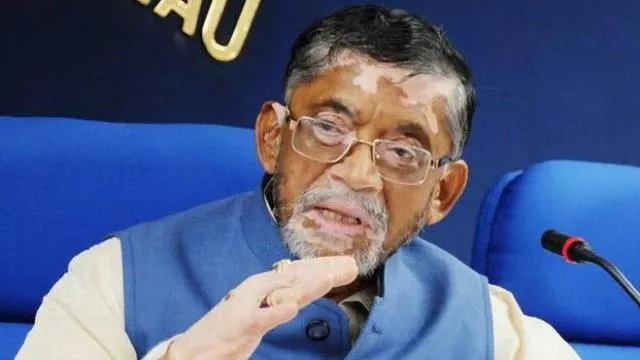 Santosh Gangwar Clarifies Over North Indians Remark - Sakshi