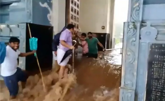 Heavy Rains In Rayalaseema - Sakshi