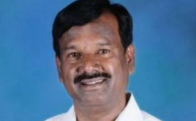 Dalit MP Denied Entry In Golla Village In Karnataka - Sakshi