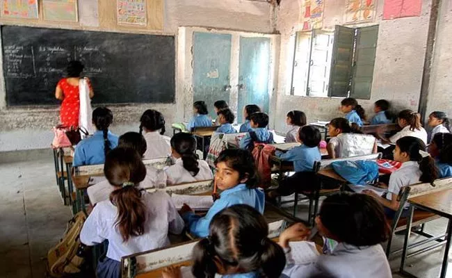 Most Of The Teachers Who Work In Private Schools Are Disqualified - Sakshi