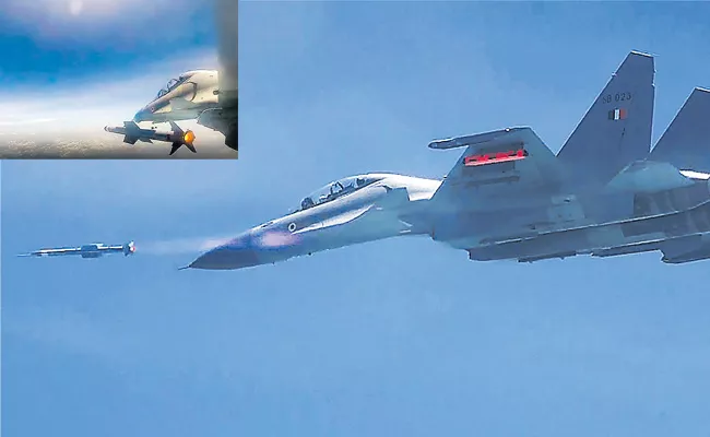 Astra Missile successfully tested from Sukhoi - Sakshi