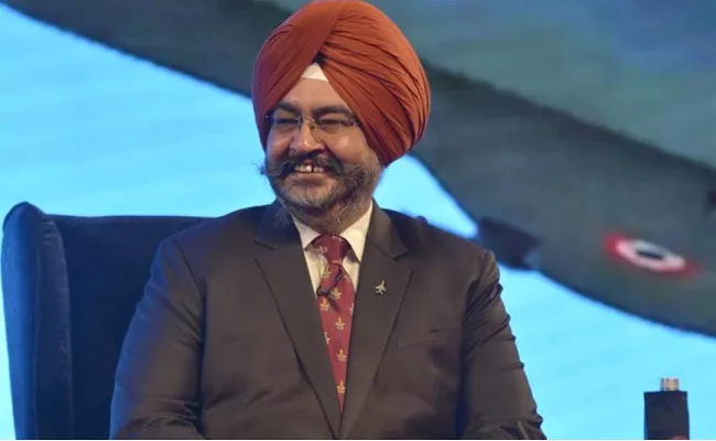 IAF Chief BS Dhanoa Says Flying The Rafale Made Him Happy - Sakshi