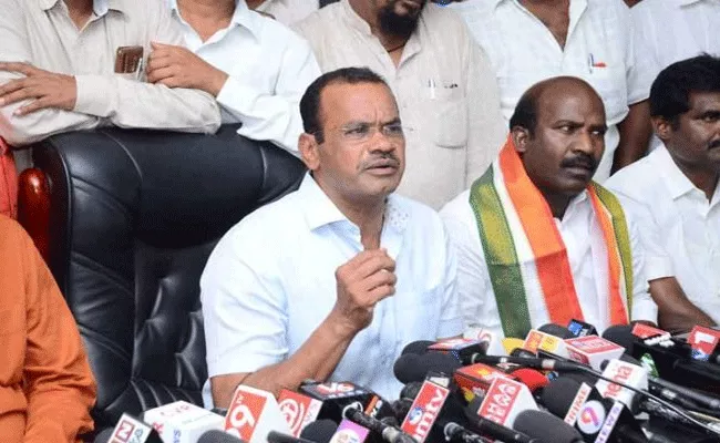 Komatireddy Venkat Reddy Counter To TRS Minister Jagadish Reddy - Sakshi