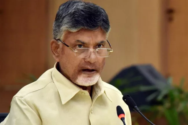 AP Police Officers Association Condemn Chandrababu Comments - Sakshi