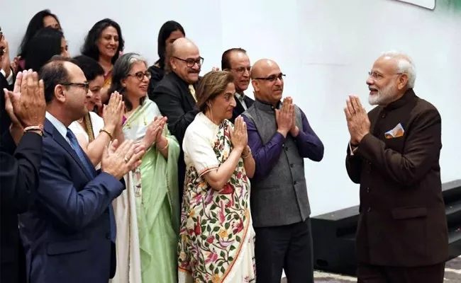 Kashmiri Pandit Who Met PM Modi In Houston - Sakshi