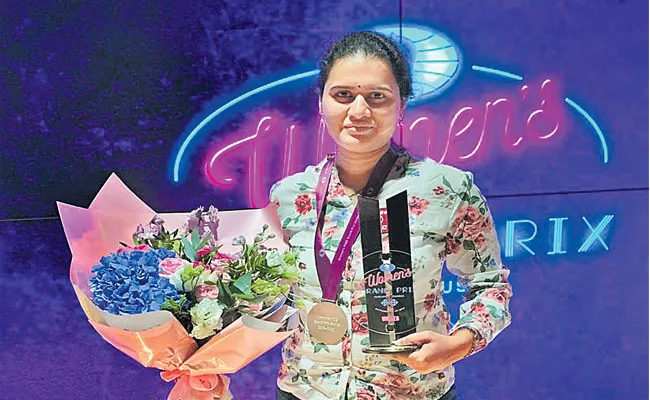 Koneru Humpy Wins  First Tournament Of FIDE Women Grand Prix - Sakshi