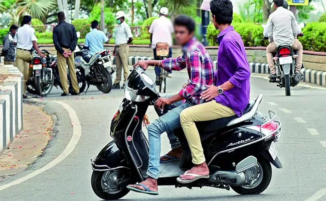 Minor Driving Cases Files in Hyderabad - Sakshi