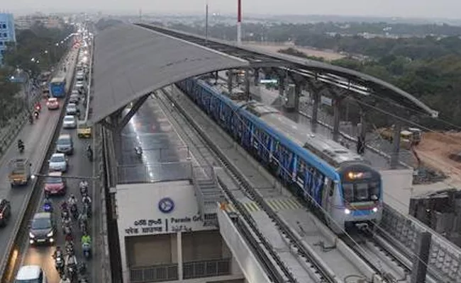 Metro Trains Services Interupted Due to Heavy Rain - Sakshi