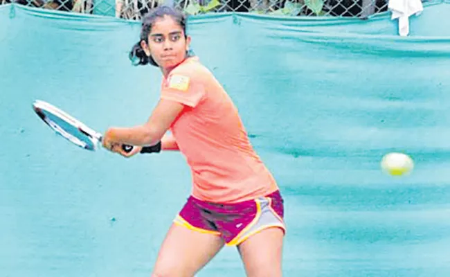 Hyderabad Tennis Player Sai Dedipya Enters Into Quarters In AITA Tourney - Sakshi