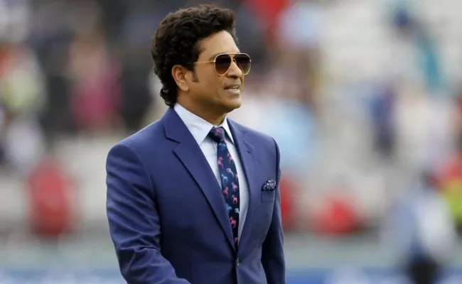 Tendulkar Reveals How He Had To Beg For Opening Chance - Sakshi