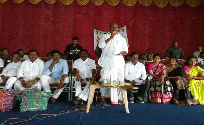 Bajireddy Govardhan Commented On MP Aravind In Nizamabad - Sakshi