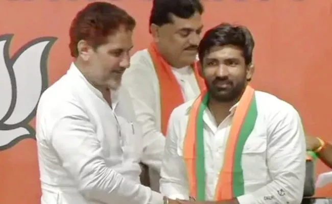 Yogeshwar Dutt Sandeep Singh Joins BJP Ahead Haryana Assembly Polls - Sakshi