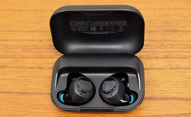 Alexa Earbuds From Amazon - Sakshi