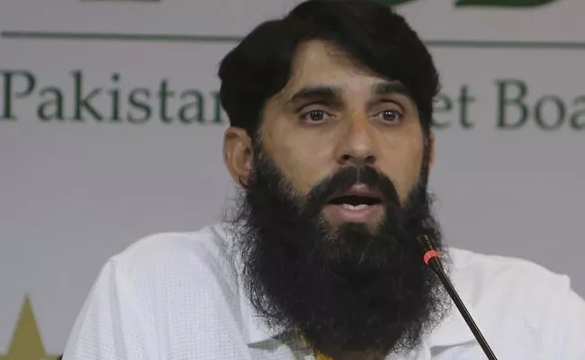 Misbah ul Haq Shuts Down Question On Kashmir - Sakshi