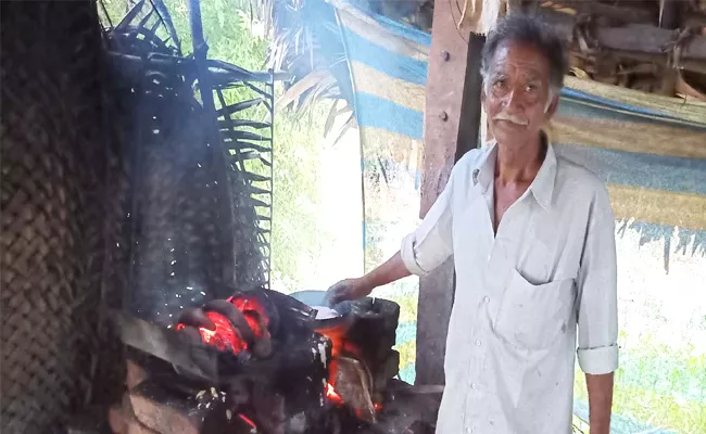 Minapa Chapathi Famous In East Godavari District - Sakshi