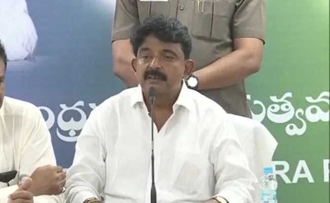 AP Cabinet Approved The Merger Of APSRTC With Government - Sakshi