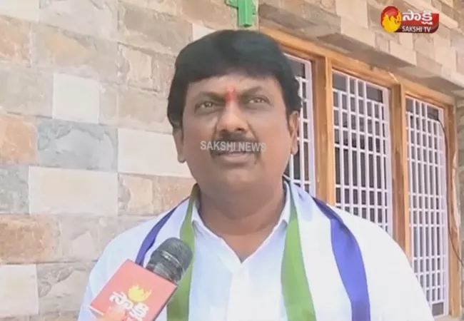 MLA Petla Ganesh Blames Ayyanna Patrudu In Vizag - Sakshi