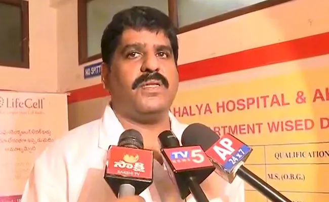 Doctor Umashankar On 74 Year Old Mangayamma Delivery - Sakshi