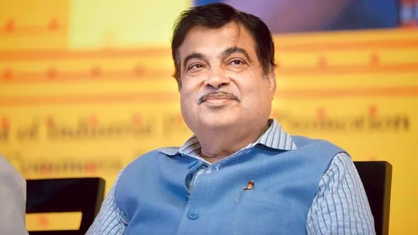 Nitin Gadkari Says Govt Has No Intention Of Banning Petrol Or Diesel Vehicles - Sakshi