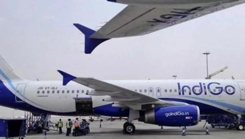 Angry Flyers Slam IndiGo Airlines Over Delay - Sakshi