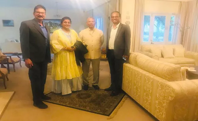 RK Roja Meets High Commissioner AM Gondane In Australia - Sakshi