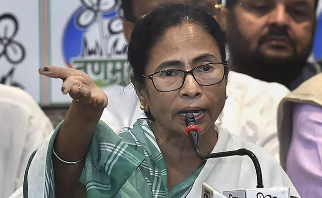 Mamata Banerjee Praise For ISRO For Moon Mission Chandrayaan 2 - Sakshi