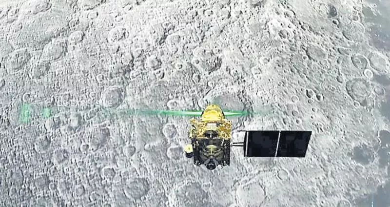 Vikram lander make a crash landing on the Moon - Sakshi