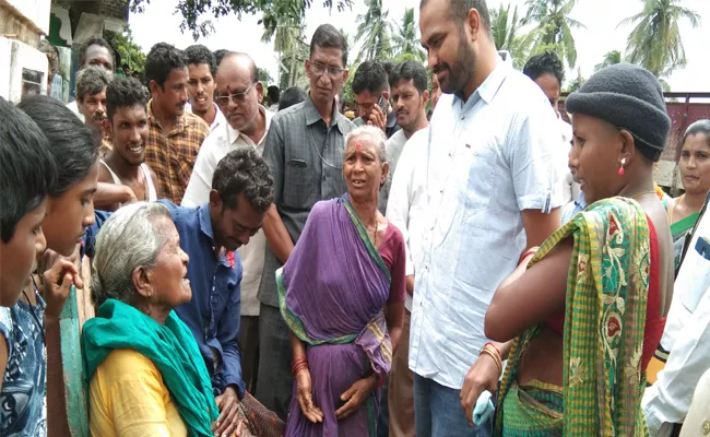 Khammam Collector Karnan Visited Sathupally - Sakshi