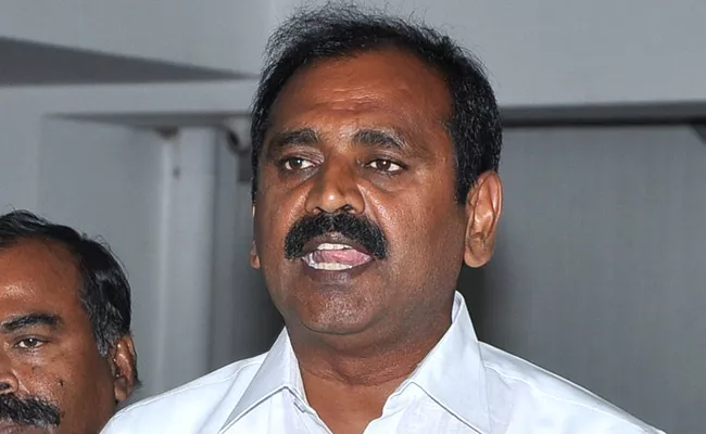 MLA Bhumana Karunakar Reddy Visits Tirupati Ruia Hospital - Sakshi