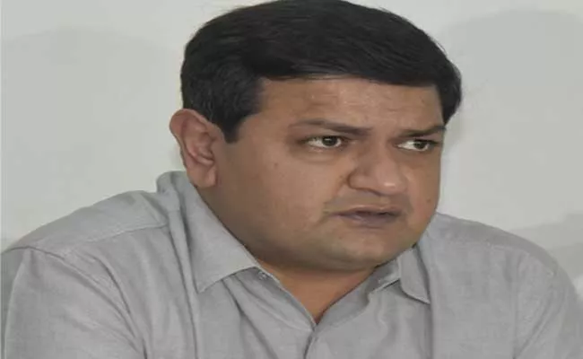 Collector Vinay Chand Report On Visakha Development - Sakshi