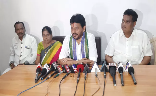 YSRCP Leader Duvvada Srinivas Fires On Acchennaidu In Srikakulam - Sakshi