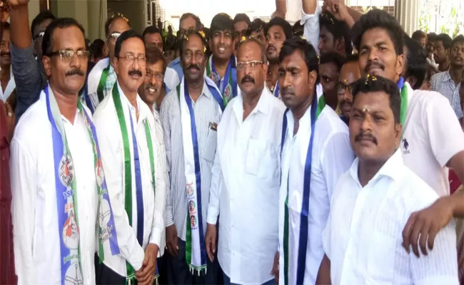 TDP Leaders Joined In YSRCP In Vizianagaram - Sakshi