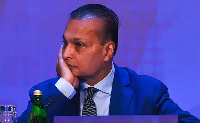 Anil Ambani threatened with class action suit by shareholder at AGM - Sakshi