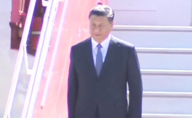 Chinese President Xi Jinping arrives in Chennai - Sakshi