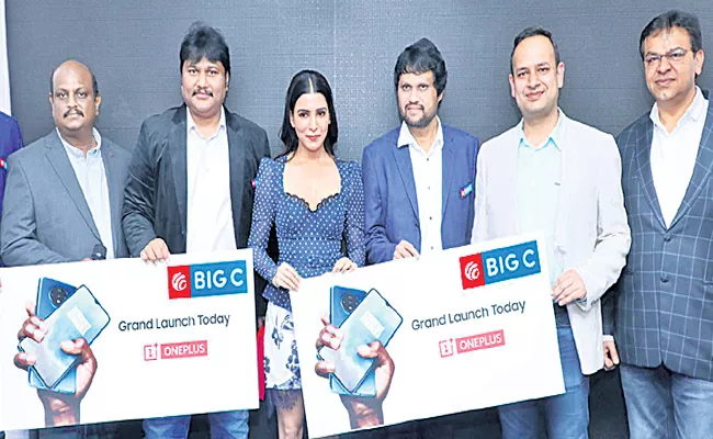 One Plus 7t Mobile Sales in BIG C Show Rooms - Sakshi