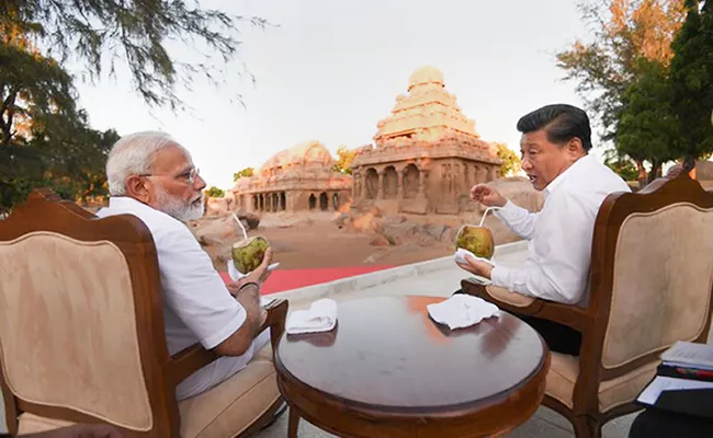 PM Modi and China's Xi Jinping Discuss Trade, Terrorism - Sakshi