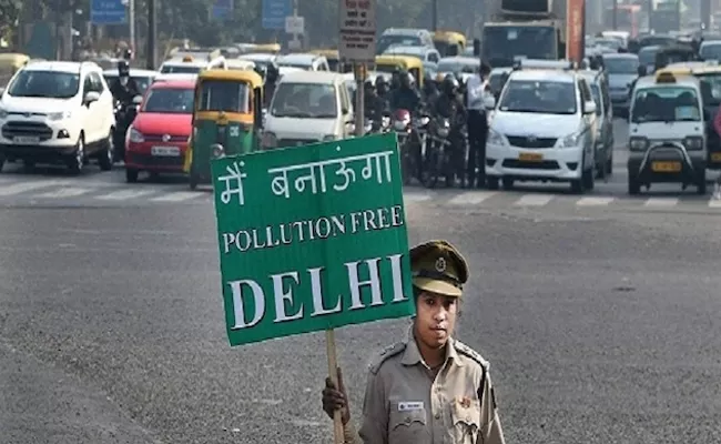 Delhi women to be exempted from odd-even scheme, Says Arvind Kejriwal - Sakshi