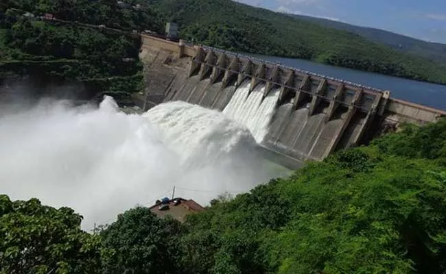 Three Gates Open In Srisailam Project At Kurnool - Sakshi