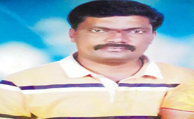 Suicide of Another RTC Worker At Jiyaguda - Sakshi