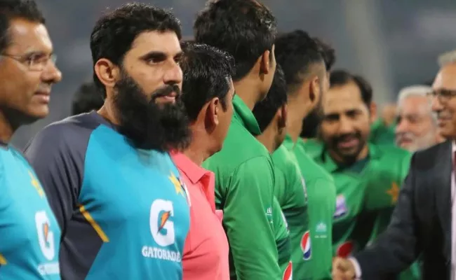 Misbah Baffled By Pakistani Players Reluctance - Sakshi