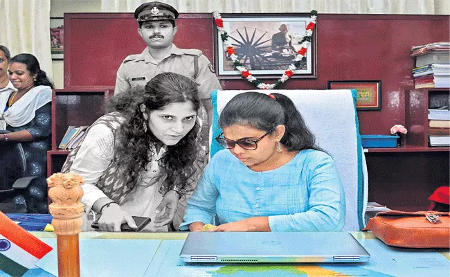 Pranjal Patil First Blind IAS Officer Takes Charge As Sub Collector - Sakshi