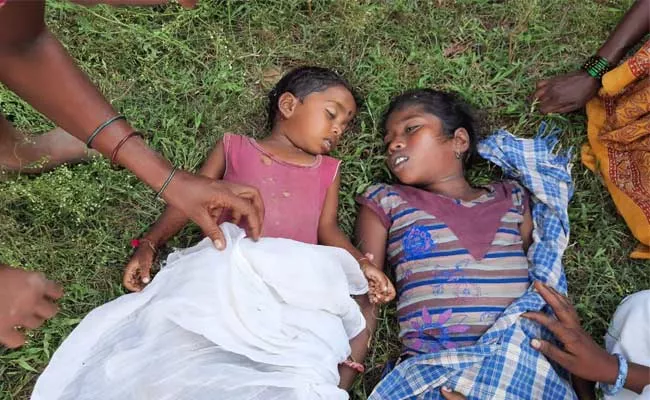 Two Childrens Died In Mahabubnagar - Sakshi