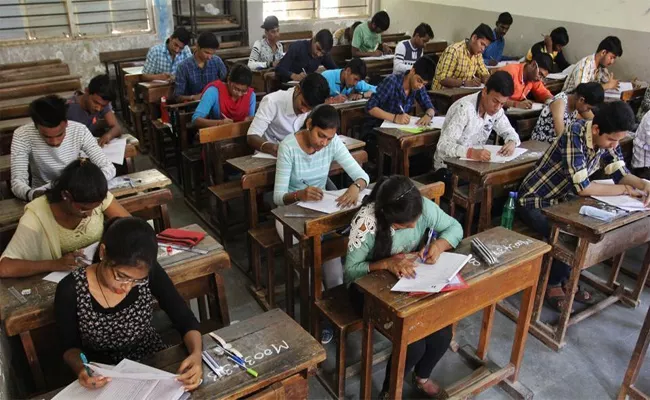 New Method Following For Tenth Examinations In Andhra Pradesh - Sakshi