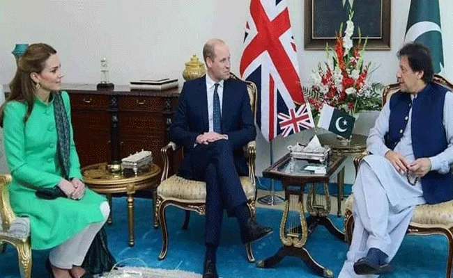 Imran Khan Talks With British Royal Couple William Kate Discusses India Pak Ties - Sakshi